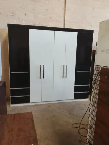 Guarda roupas USADO ENTREGA e MONTA dentro de Uberlândia MG