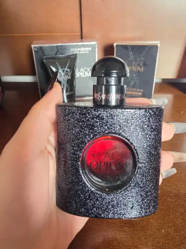 Perfume Black Opium + Hidratante Corporal Kit Travel Selection Novo