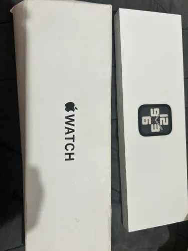 Relogio Apple Watch SE no(Gen 2) 44mm Starlight Al Star SB M/L GPS