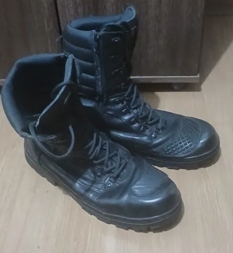 Coturno Tático Militar / Motociclista da marca Azimute<br><br>tamanho 48