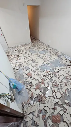 Ajudante de Obras Reformas Morar no Sítio Cercado sem Vícios