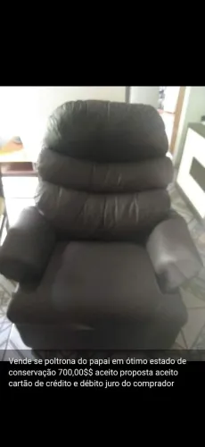 Vende-se poltrona do papai muito pouco usado 