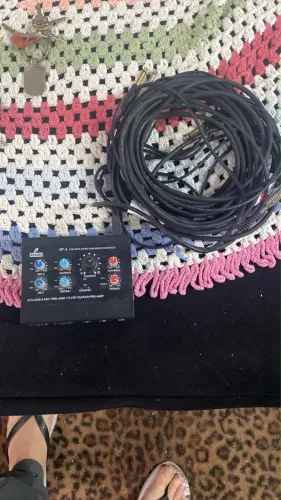 Caixa amplificadora guitarra