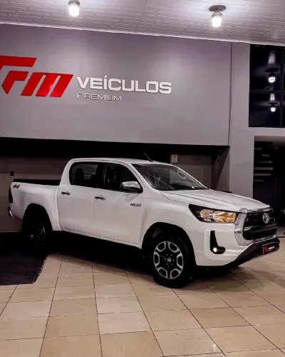Toyota Hilux CD SRV 4X4 2.8 TDI Diesel Aut. 2021