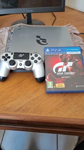 Ps4 slim + jogo grand turismo