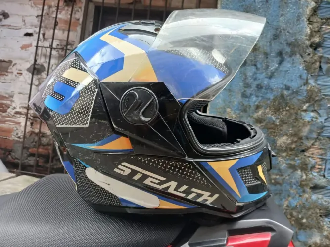 Capacete