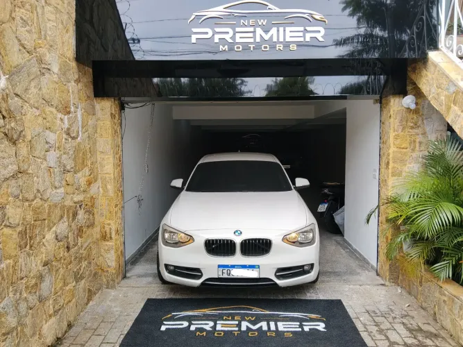BMW 118IA / Urban/sport 1.6 TB 16V 170cv 5P 2014