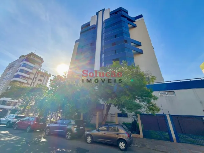 Cobertura com 3 dormitórios - piscina - vagas cobertas no centro de Canoas