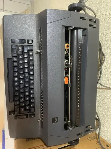 Maquina de escrever IBM