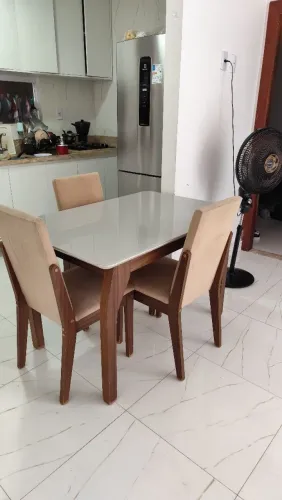 Mesa moderna