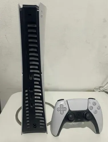 PlayStation 5 Digital Edition 1TB - Versão SEM leitor de disco. 