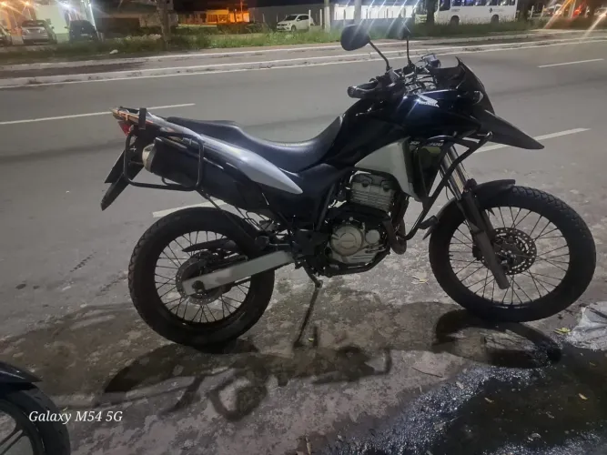 Xre300 de moto muito boa vale apena conferir 49152-528
