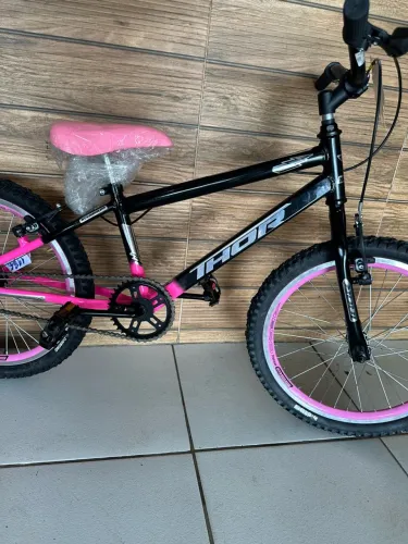 Bicicleta infantil aro 20 de alumínio 