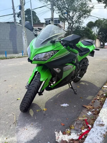 Kawasaki Ninja 300 2013 - Verde