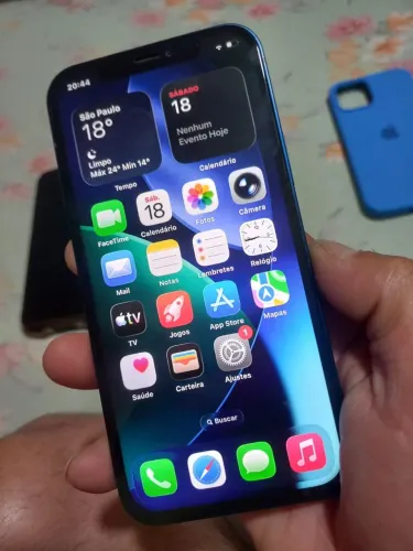 iPhone 12 impecável