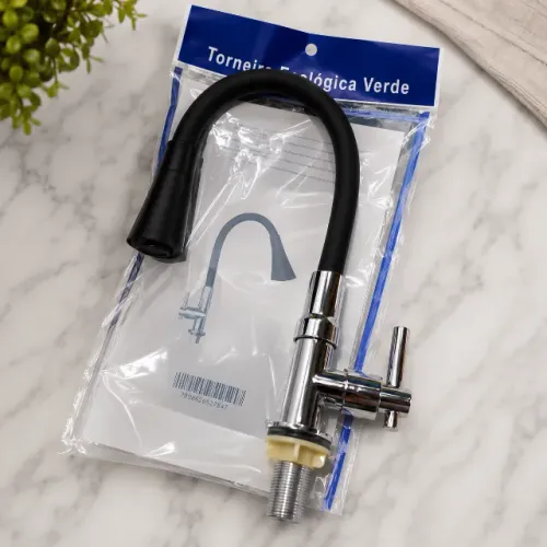 Torneira Gourmet Preta com Cromado Flexível - Alta Qualidade com Bica Articulada