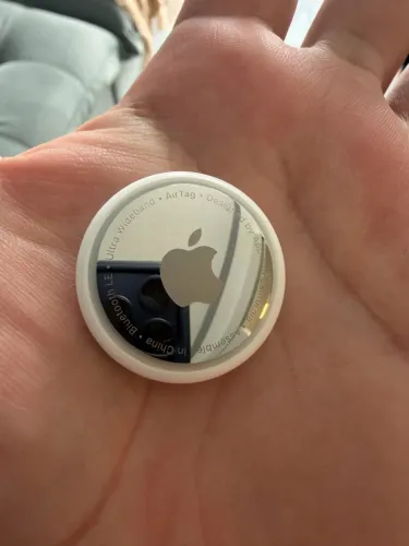 AirTag Apple