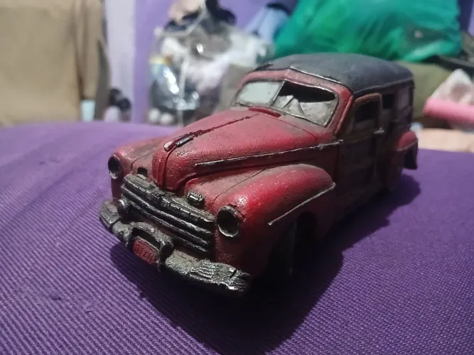 Carrinho de resina para enfeite Ford Woody wagon 1948