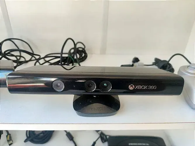 Kinect para XBOX360 em perfeito estado,, vendo ou troco por controle original.