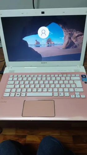 Notebook sony VAIO 4GB para formatar