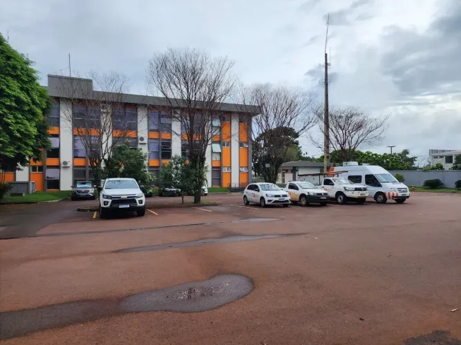 Prédio comercial à venda em Toledo PR com 6.100m² de terreno