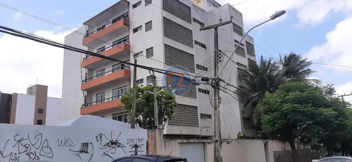 Locação de Apartamentos / Padrão na cidade de Fortaleza