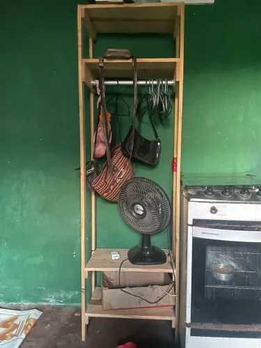 Vende-se Arara de roupas / retirada Joquei
