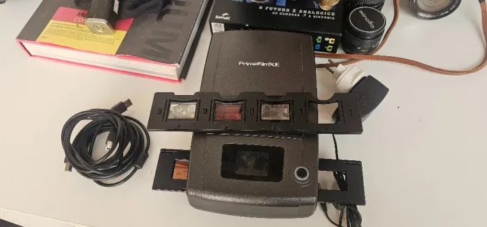 Scanner de negativos PrimeFilm XE Pacific image 10.000 dpis