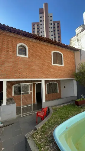 Casa bem localizada em S.P. - Vila Ipojuca