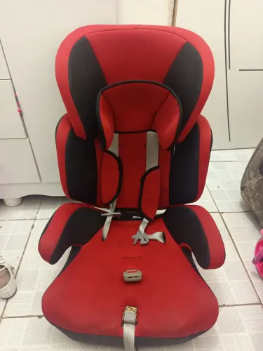 Vendo Cadeirinha Para o Conforto e Segurança Do Seu Pequeno (a)