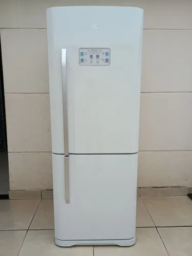 Geladeira Electrolux Inverse Frost Free