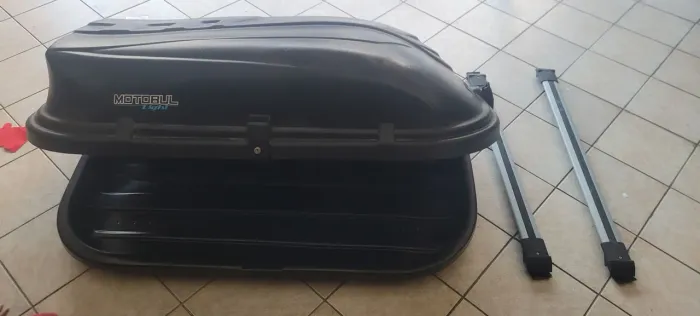 Bagageiro de teto maleiro com chave Motobul 460 litros