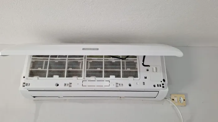 Instalação e manutenção de ar condicionado split system 