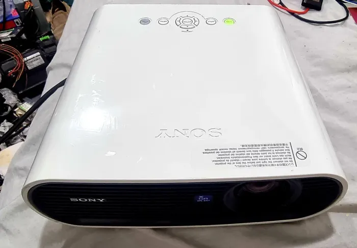 Projetor Sony VPL-EX7 Profissional 2.000 ANSI Lumens - LÂMPADA NOVA