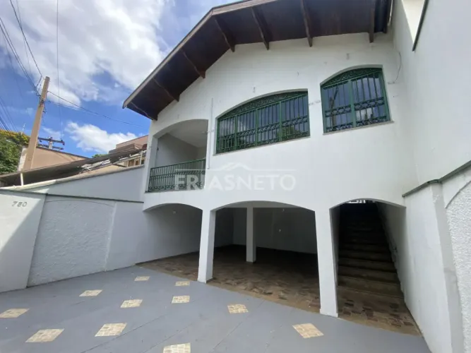 Casa residencial no bairro São Luiz em Piracicaba