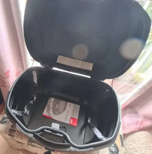 Baú Bauleto Givi Monokey 47 Litros V47nn Tech Preto