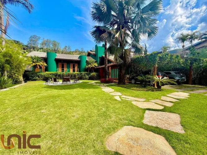 Casa com 4 dormitórios à venda, 276 m² por R$ 3.700.000,00 - Quebra Frascos - Teresópolis/