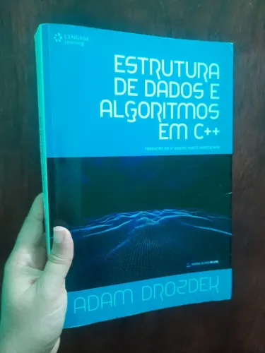 Estrutura de dados e algoritmos em c++