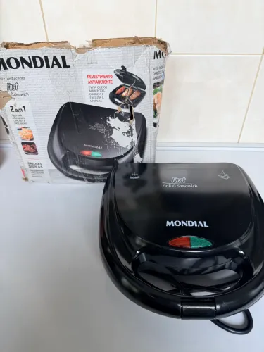 Grill e sanduicheira Mondial 220v (novo)