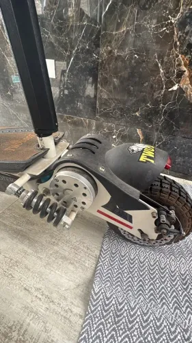 PATINETE ELETRICO SCOOTER TWO DOGS MOTOR 1000W