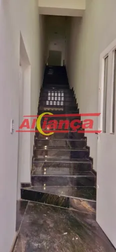 Casa Ampla com Espaço Comercial Anexo ? 600m² de Área Total
