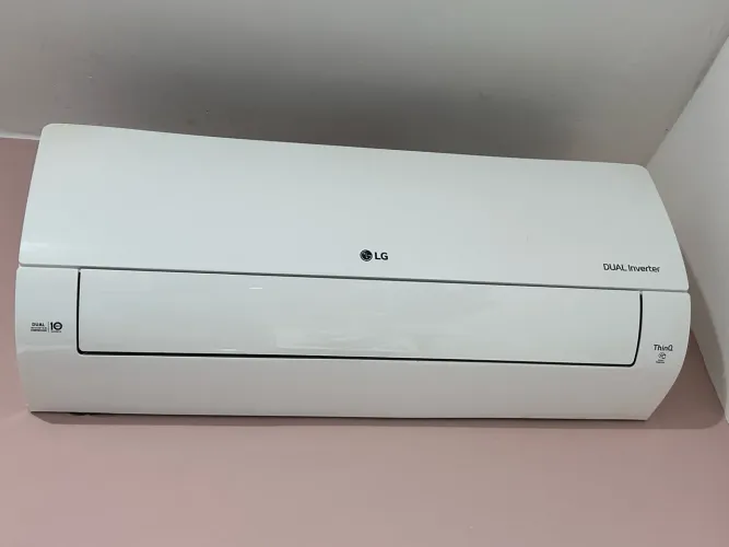 Ar condicionado Dual LG - Novinho e pouquíssimo usado.