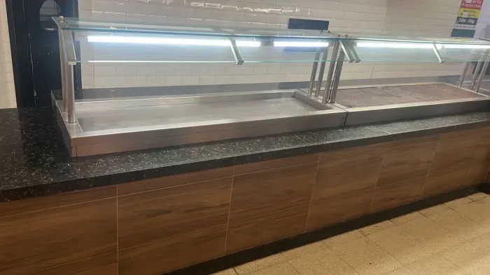 Pista fria saladas e pista quente buffet