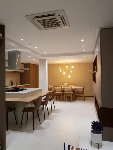 Locação - Apartamento térreo em Buraquinho 02 suítes