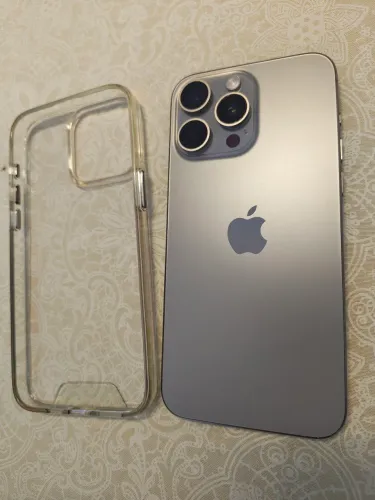 iPhone 15 Pro Max