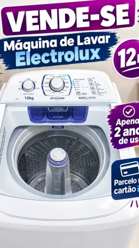 Máquina semi nova muito bem conservada 1 ano e meio de uso 12kgs