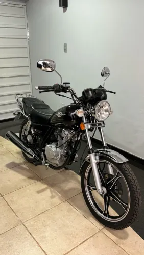 Suzuki Intruder 125 2014