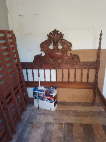 Vendo cama antiga colonial