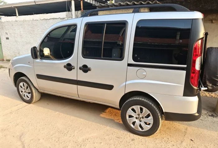 Fiat Doblo Essence 1.8 Flex 16V 5P 2017