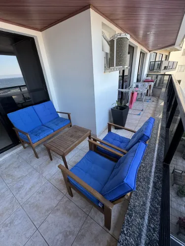 CONJUNTO SOFÁ E POLTRONAS COM ALMOFADAS